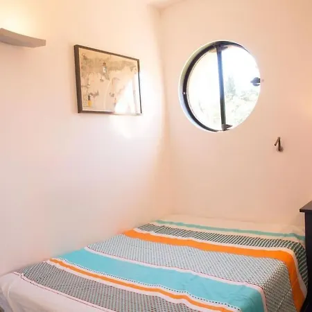 D'exception Sur Porquerolles Holiday home Hyeres